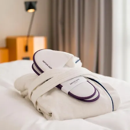 Mercure Unna Камен