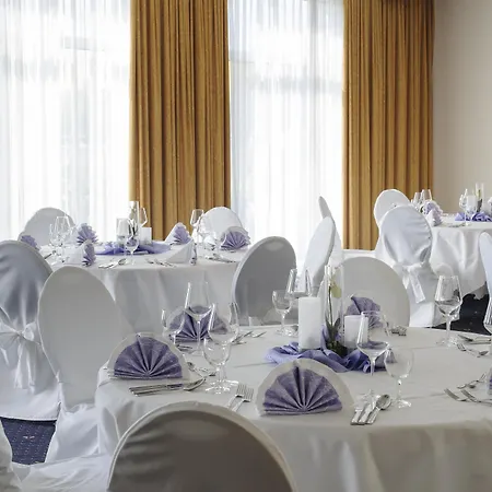Mercure Unna 호텔 4*